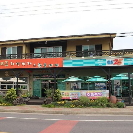 Jeju Oreum Pension Exteriör bild